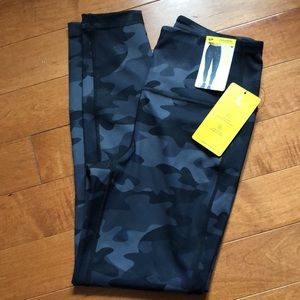 Lolë Women's high waisted Camo Ankle Legging